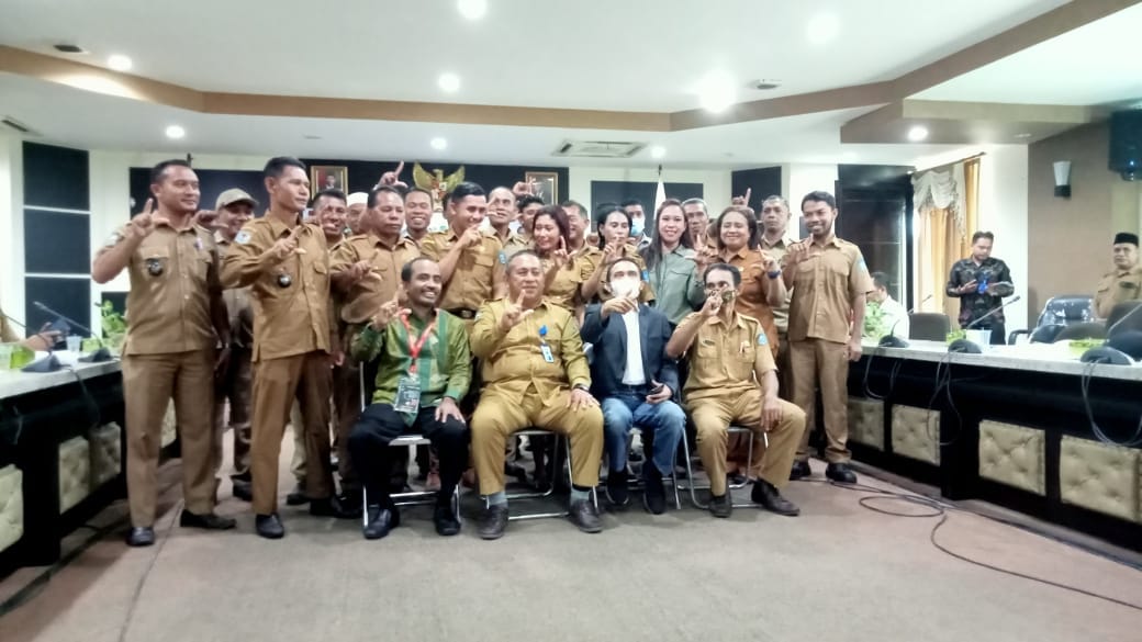 Asisten Bidang Ekonomi dan Pembangunan Yudhiahart Noija,S.Si.,MH membuka workshop Literasi yang di Ikuti Seluruh Kepala Desa (Kades) Se- Kabupaten Halmahera Utara.