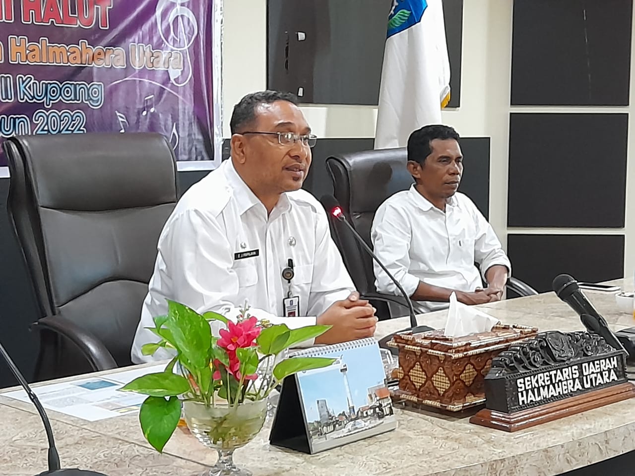 Acara Pelepasan Kontingen PESPARANI Halut Menuju PESPARANI Nasional Kupang Nusa Tenggara Timur Tahun 2022 di Buka oleh Sekretaris Daerah Drs. Erasmus. J Papilaya MTP