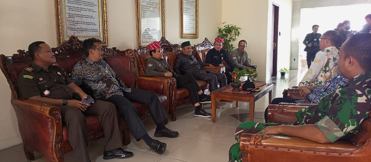 Menteri Desa, Pembangunan Daerah Tertinggal dan Transmigrasi RI Bapak Dr. (HC) Drs. A.Halim Iskandar, M.Pd Kunjungan Kerja Ke Halmahera Utara (Jumat, 14 Oktober 2022)